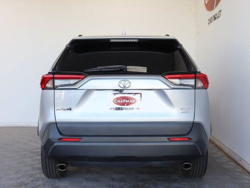 Used 2023 Toyota RAV4 XLE AWD/4WD image 6