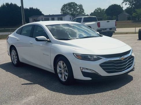 Certified 2022 Chevrolet Malibu LT FWD image 2