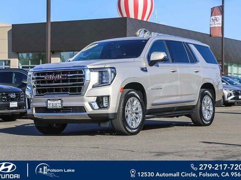 Used 2024 GMC Yukon SLT w/ SLT Luxury Package AWD/4WD image 1