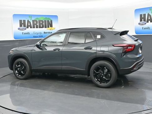 New 2026 Chevrolet Trax LT w/ Driver Confidence Package FWD image 3