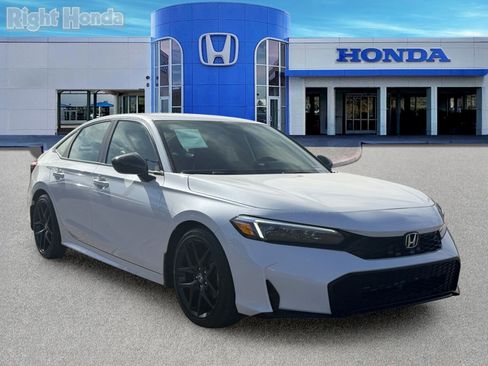 Used 2025 Honda Civic Sport image 9