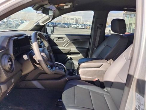 Used 2024 Chevrolet Colorado Trail Boss w/ Advanced Trailering Package image 12