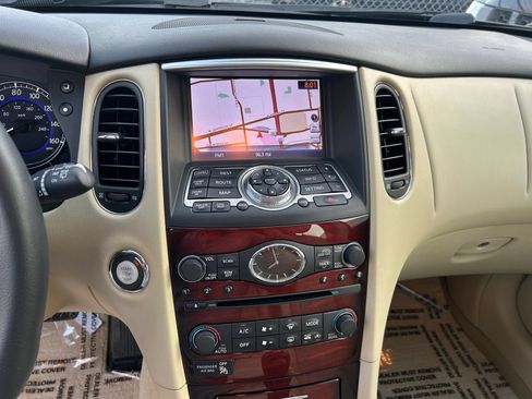 Used 2016 INFINITI QX50 2WD w/ Premium Plus Package image 27