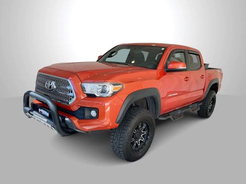 Used 2016 Toyota Tacoma TRD Off-Road w/ Towing Package AWD/4WD image 1