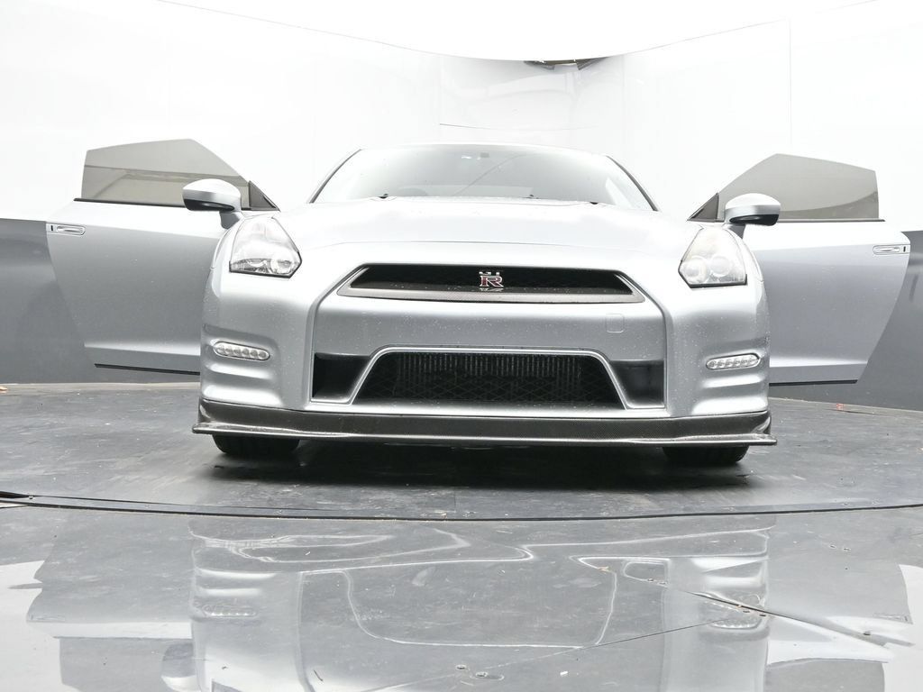 Used 2012 Nissan GT-R Premium AWD/4WD image 69