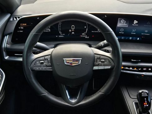 Certified 2025 Cadillac XT4 Sport w/ Cold Weather Package image 15