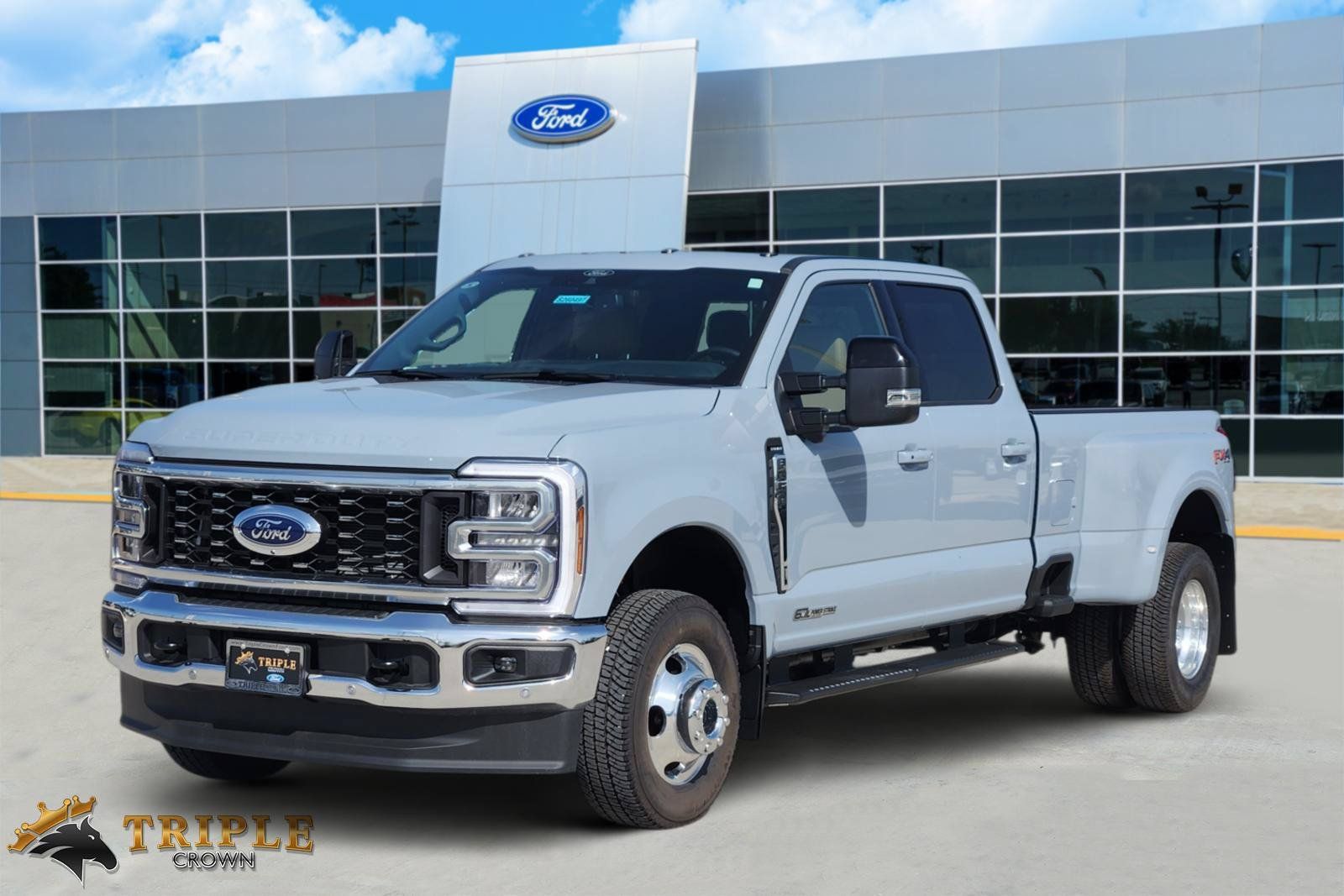 New 2026 Ford F350 Lariat w/ Lariat Premium Package AWD/4WD image 2