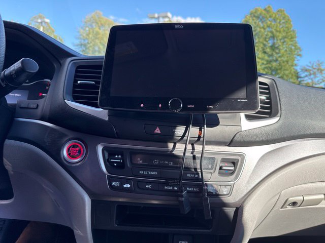 Used 2018 Honda Pilot LX image 17