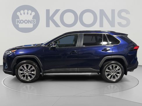 Used 2019 Toyota RAV4 XLE Premium w/ All Weather Liner Package AWD/4WD image 1