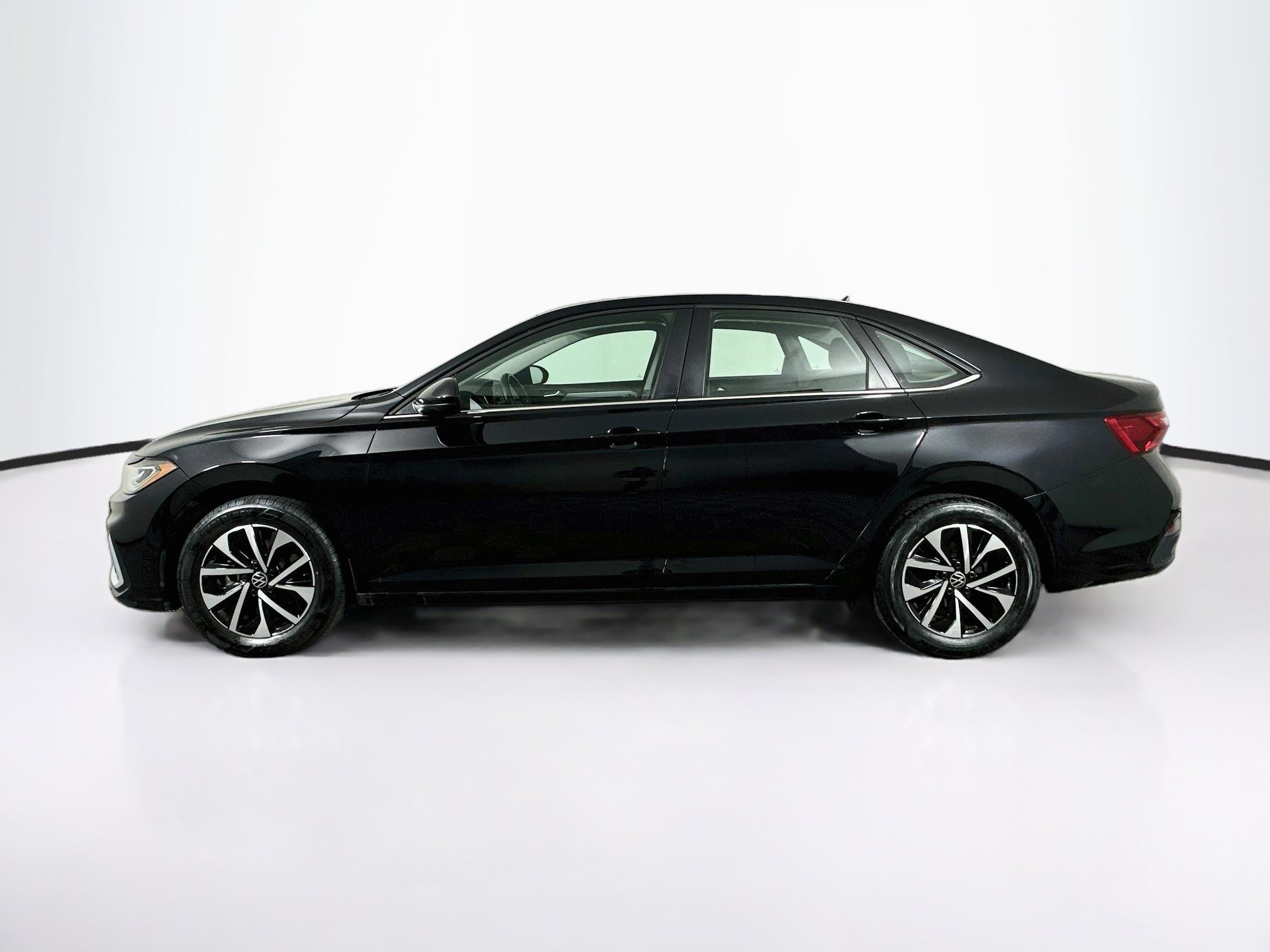 Used 2025 Volkswagen Jetta S FWD image 4