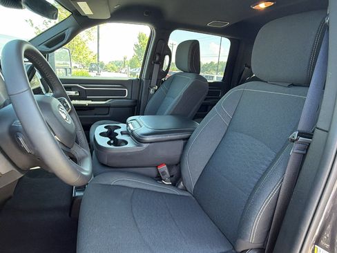 Used 2026 RAM 2500 Big Horn AWD/4WD image 17