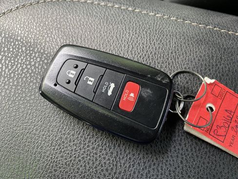 Used 2024 Toyota Camry XSE FWD image 38