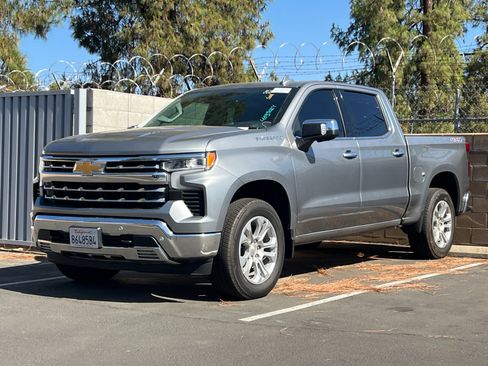 Used 2024 Chevrolet Silverado 1500 LTZ w/ LTZ Premium Package AWD/4WD image 2