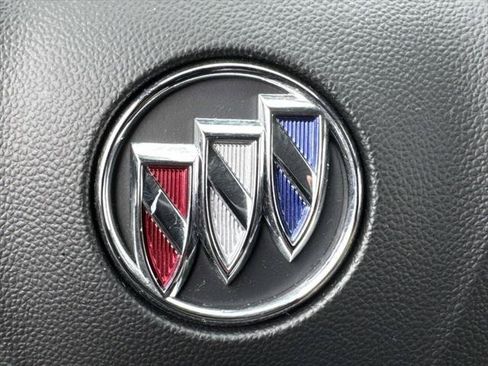 Used 2021 Buick Encore GX Preferred w/ Sport Touring Package FWD image 32