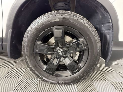 Used 2024 Honda Ridgeline Black Edition image 11