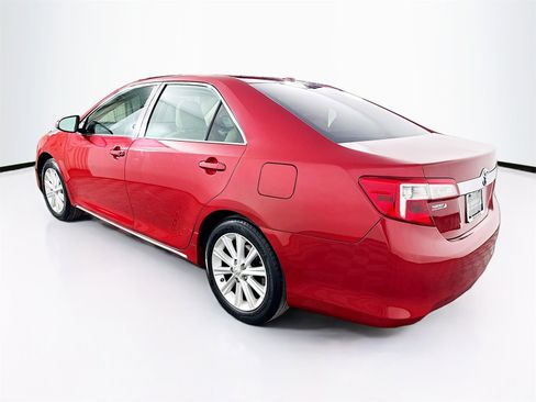 Used 2013 Toyota Camry XLE image 5