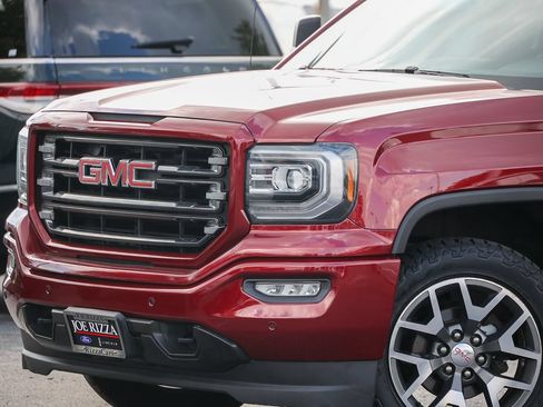 Used 2018 RAM 1500 Laramie w/ Convenience Group AWD/4WD image 19