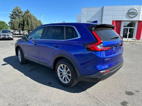 Used 2024 Honda CR-V EX image 3