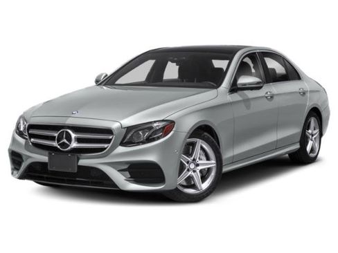 Used 2017 Mercedes-Benz E 300 4MATIC image 1