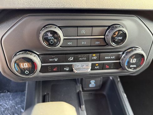 New 2025 Ford Bronco Big Bend AWD/4WD image 21
