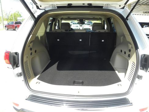 Used 2021 Jeep Grand Cherokee Limited image 9