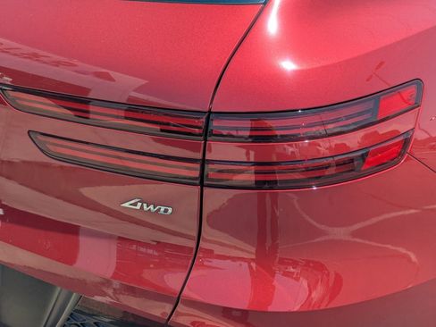 Used 2023 Genesis GV70 2.5T w/ Select Package image 5