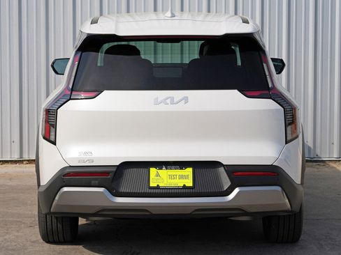 Used 2024 Kia EV9 Light Long Range image 53