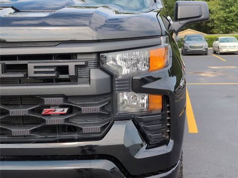 Used 2024 Chevrolet Silverado 1500 Custom Trail Boss AWD/4WD image 12