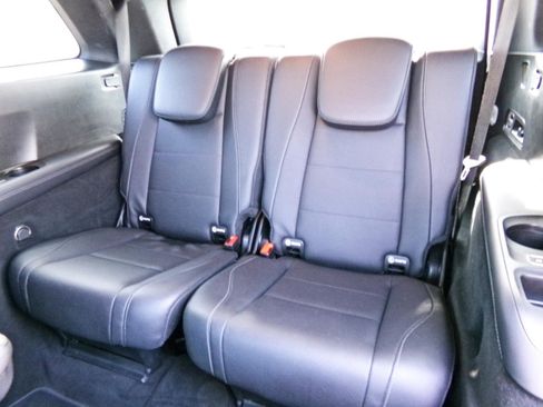 Used 2021 Mercedes-Benz GLS 450 4MATIC image 15