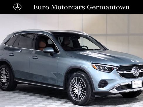 Used 2026 Mercedes-Benz GLC 300 4MATIC image 1