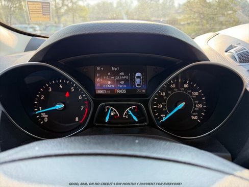 Used 2018 Ford Escape SE w/ Ford Safe & Smart Package AWD/4WD image 11