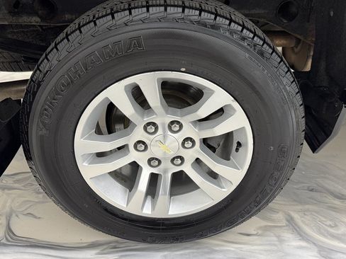 Used 2018 Chevrolet Silverado 1500 LT w/ All Star Edition AWD/4WD image 12