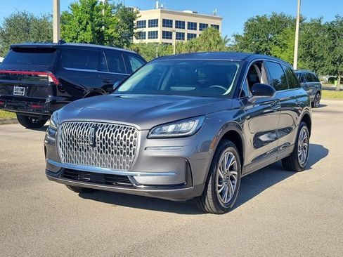Certified 2024 Lincoln Corsair AWD w/ Rear Removable Package Tray image 3