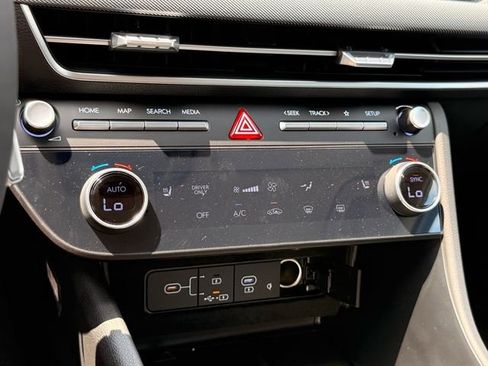 New 2025 Hyundai Sonata SEL image 16