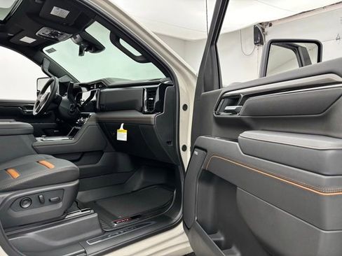 New 2026 GMC Sierra 2500 AT4 w/ AT4 Premium Plus Package AWD/4WD image 36
