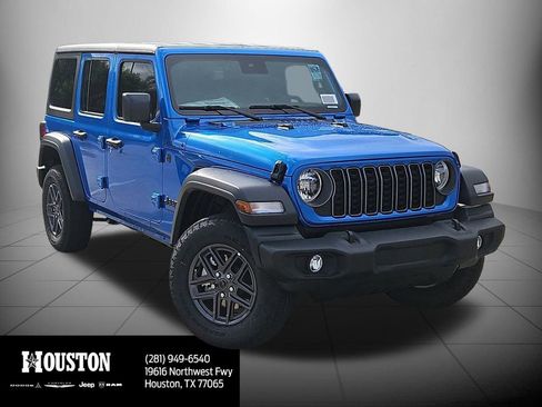 Used 2025 Jeep Wrangler Sport S image 33