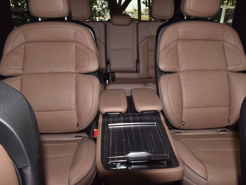 New 2026 Lincoln Navigator L Black Label AWD/4WD image 23