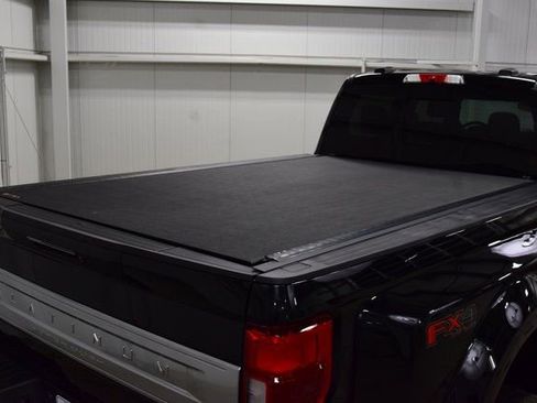 Used 2022 Ford F450 Platinum w/ FX4 Off-Road Package image 27