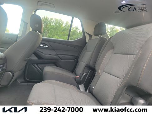 Used 2019 Chevrolet Traverse LT FWD image 15