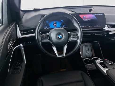 Used 2025 BMW X1 xDrive28i image 18