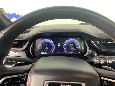 Used 2022 Jeep Grand Cherokee Summit w/ Adv Protech Group IV AWD/4WD image 22