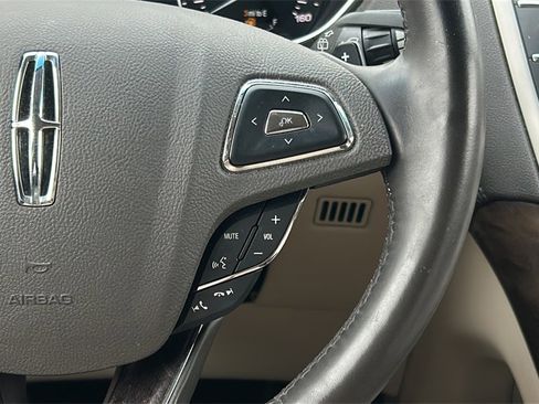 Used 2016 Lincoln MKX Select w/ Select Plus Package image 25