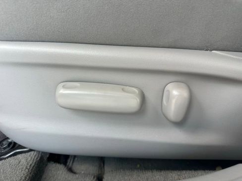 Used 2011 Toyota Camry LE w/ LE Extra-Value Pkg FWD image 21