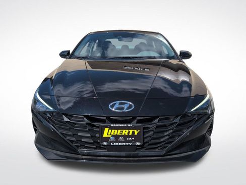 Certified 2023 Hyundai Elantra SEL w/ Convenience Package FWD image 9