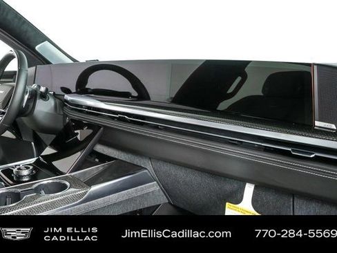 Certified 2026 Cadillac Escalade V w/ LPO, ONYX Package image 26