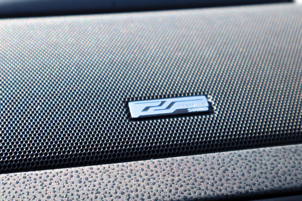 Used 2012 Volvo C30 T5 R-Design FWD image 27