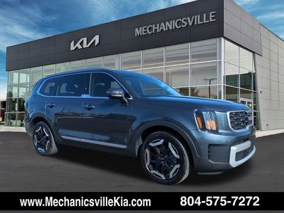 Used 2024 Kia Telluride S w/ S Sunroof Package