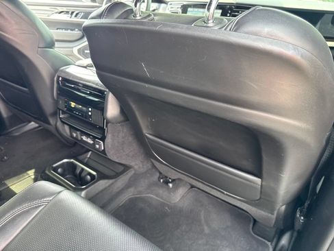 Used 2022 Jeep Wagoneer Series III w/ Convenience Group I AWD/4WD image 44