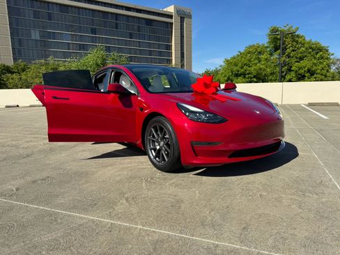 Used 2023 Tesla Model 3 Standard Range RWD image 44