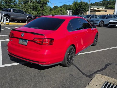 Used 2017 Volkswagen Jetta GLI FWD image 3